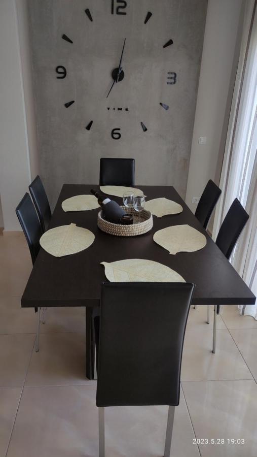 Urbi Garden Apartment Artemida  Exterior photo