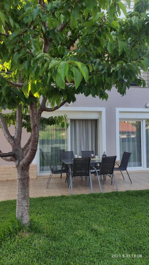 Urbi Garden Apartment Artemida  Exterior photo